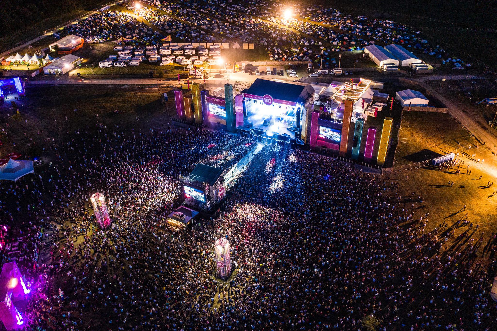 Muse, Sum41 és Skillet: itt vannak az első nevek a Voltról és a Szigetről