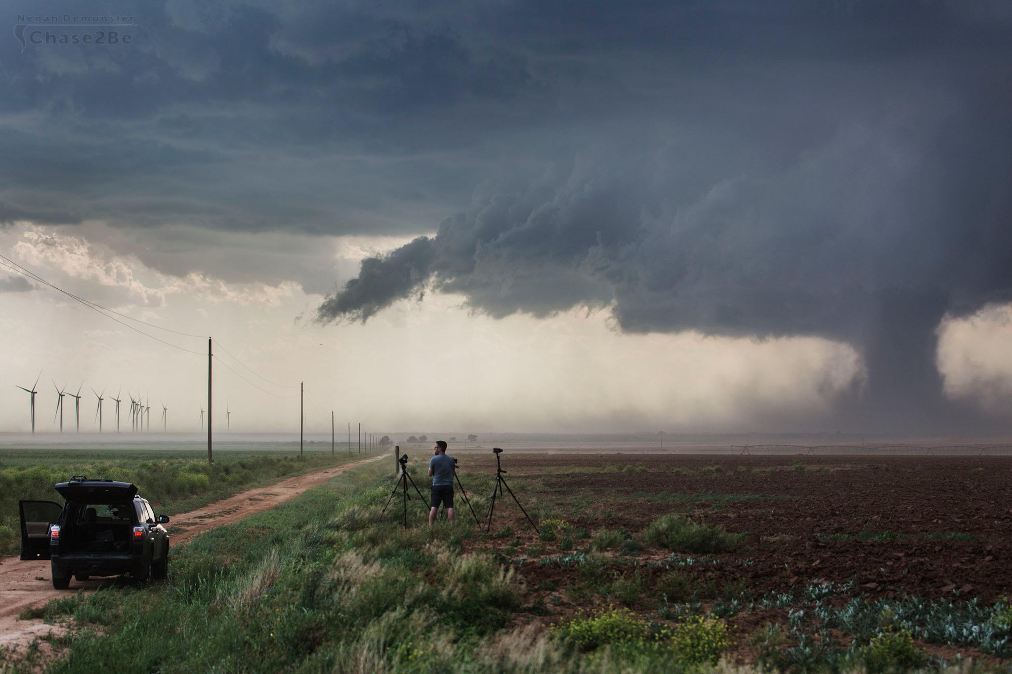 Úton a viharvadász fotós!
