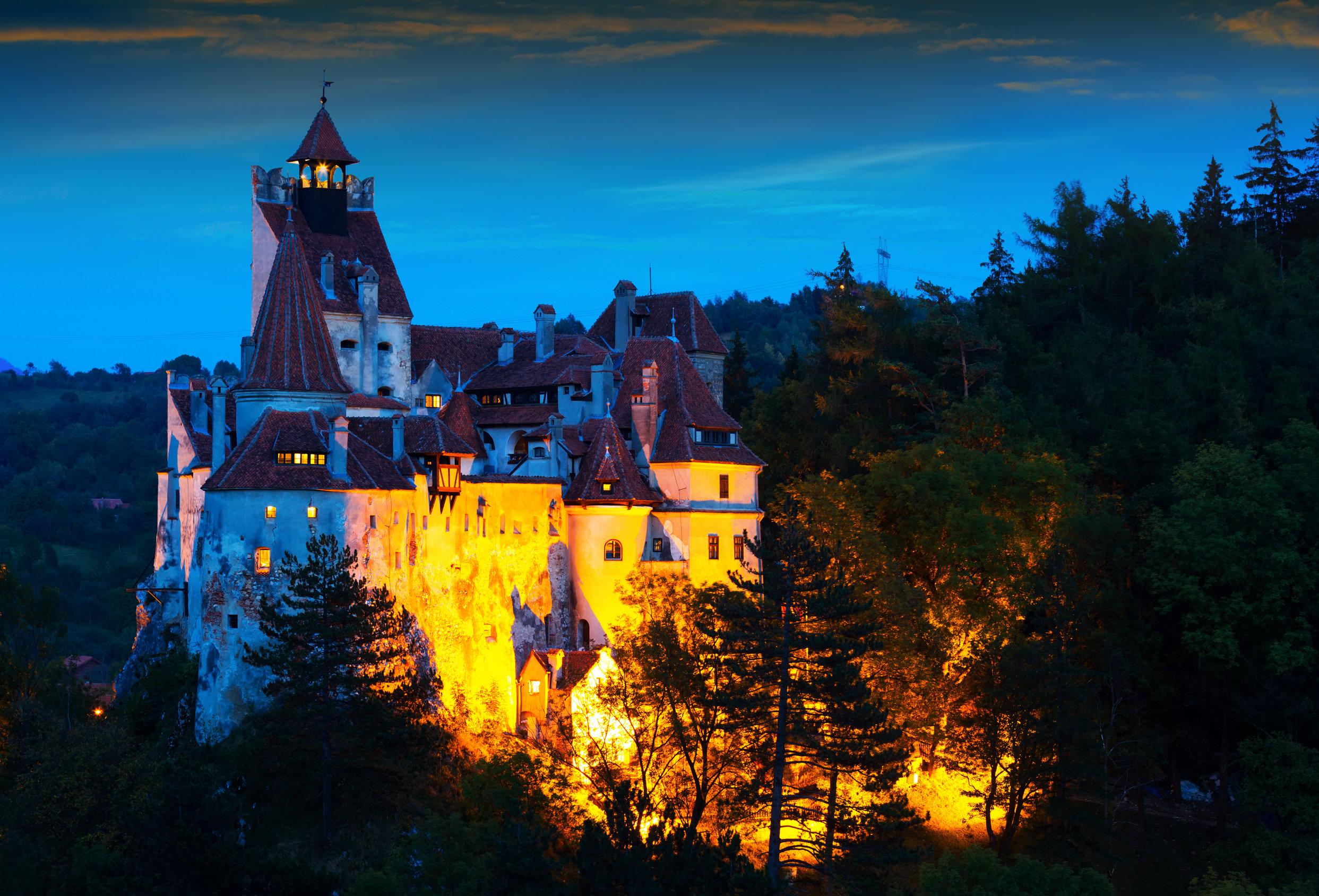 Erdélyi borzongás: ilyen a vámpírok, uralkodók, legendák kastélya