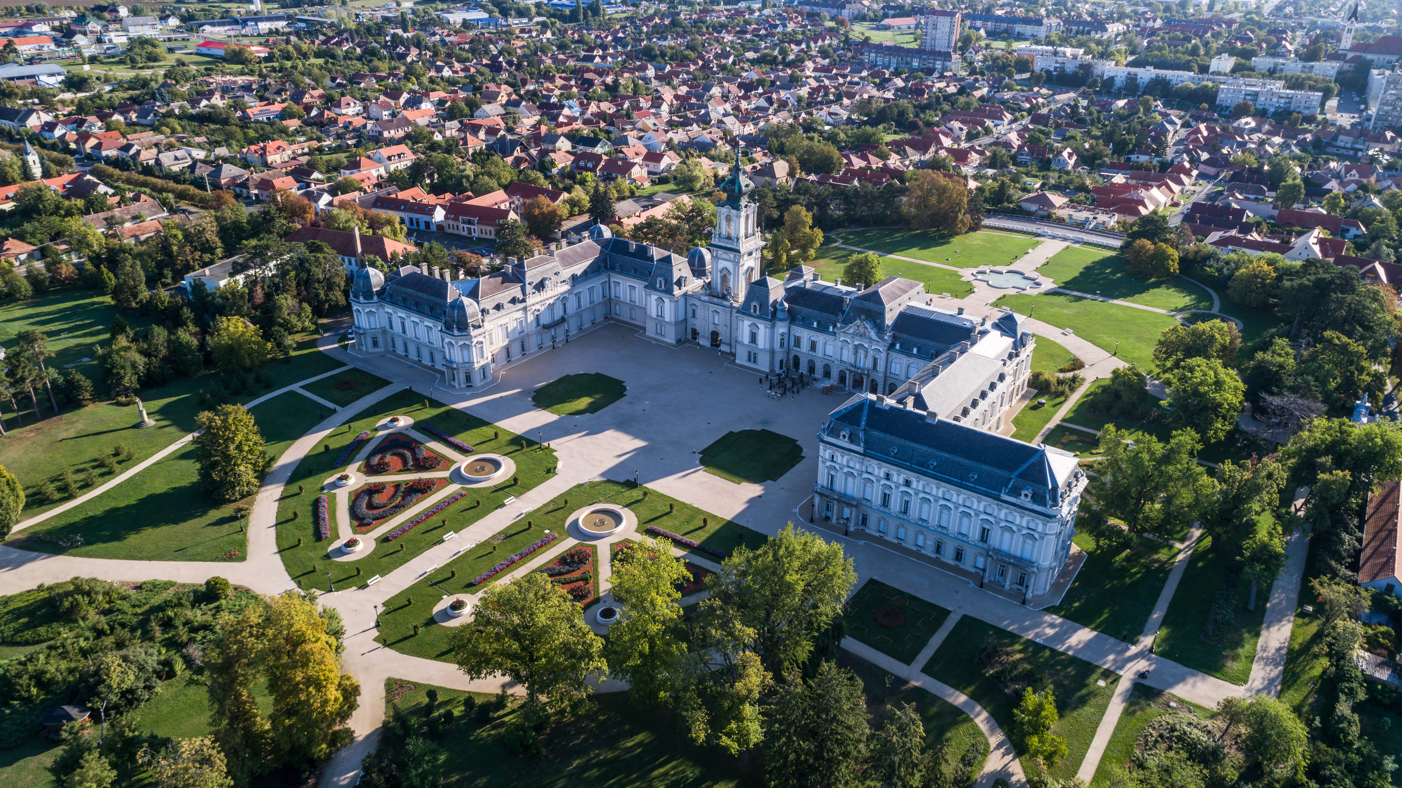 5 csodálatos kastély, ami megér egy hétvégi kiruccanást