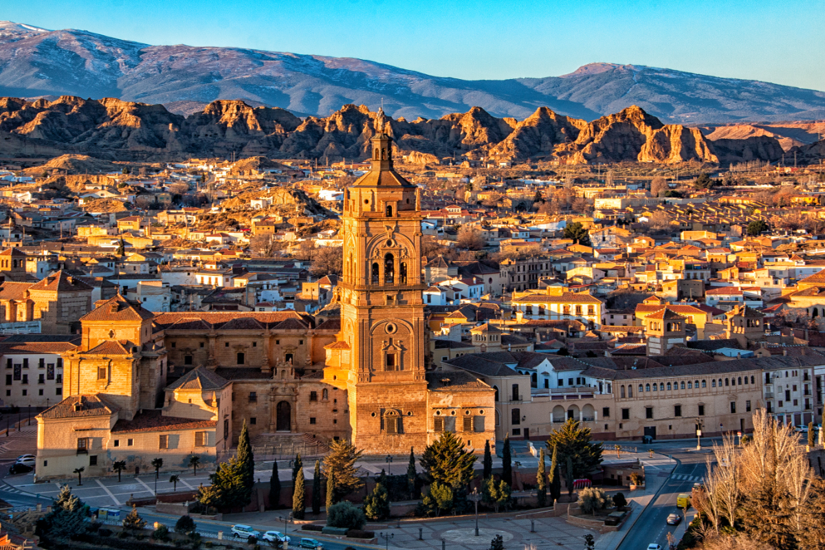 Elnéptelenedő spanyol települések, ahol tárt karokkal várják a turistákat