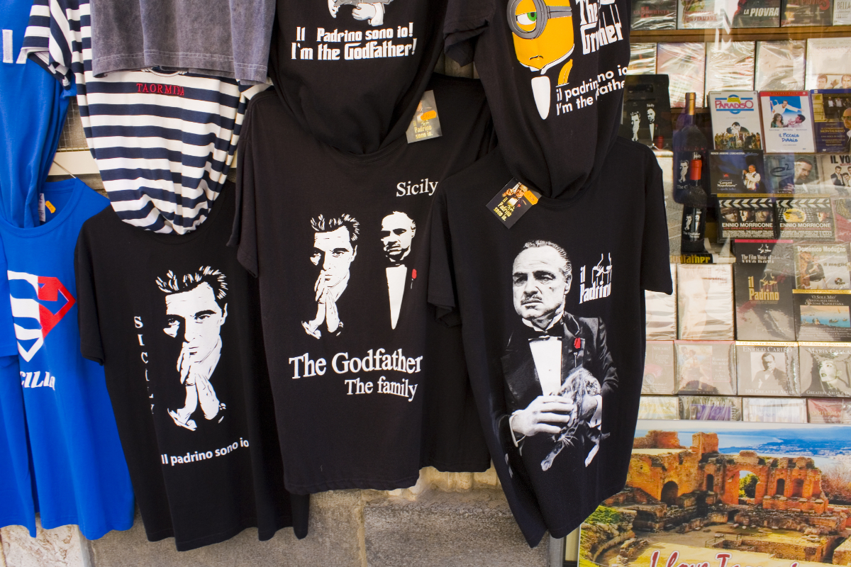 Ha a maffiát nem is, a szuveníreket már kitiltották ebből az olasz városból