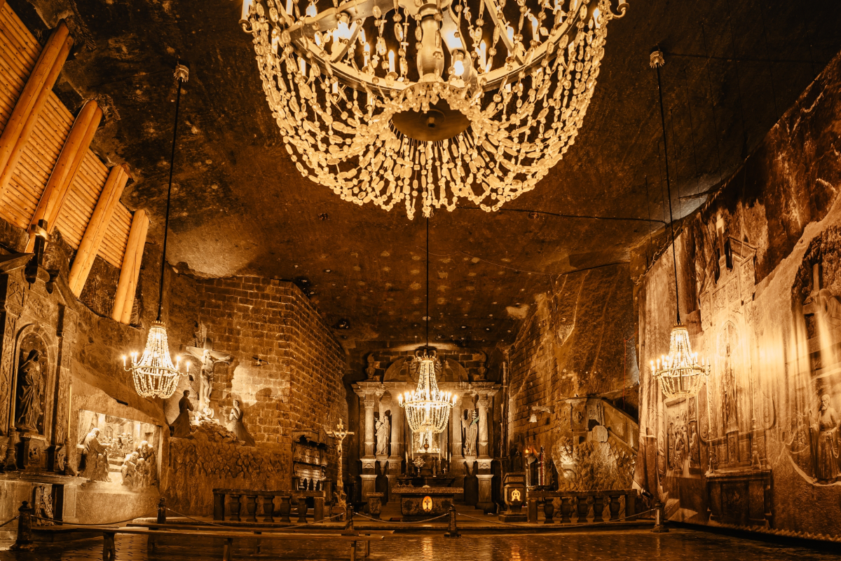 A lengyel sóbánya, ahol föld alatti kápolnák rejtőznek: Wieliczka titkai