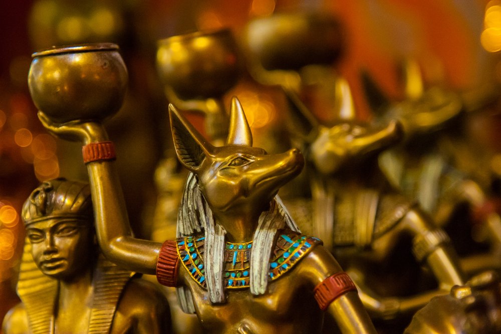 8 napot ült a börtönben egy turista, mert azt hitték, hogy egy 4500 éves szoborral akar lelépni