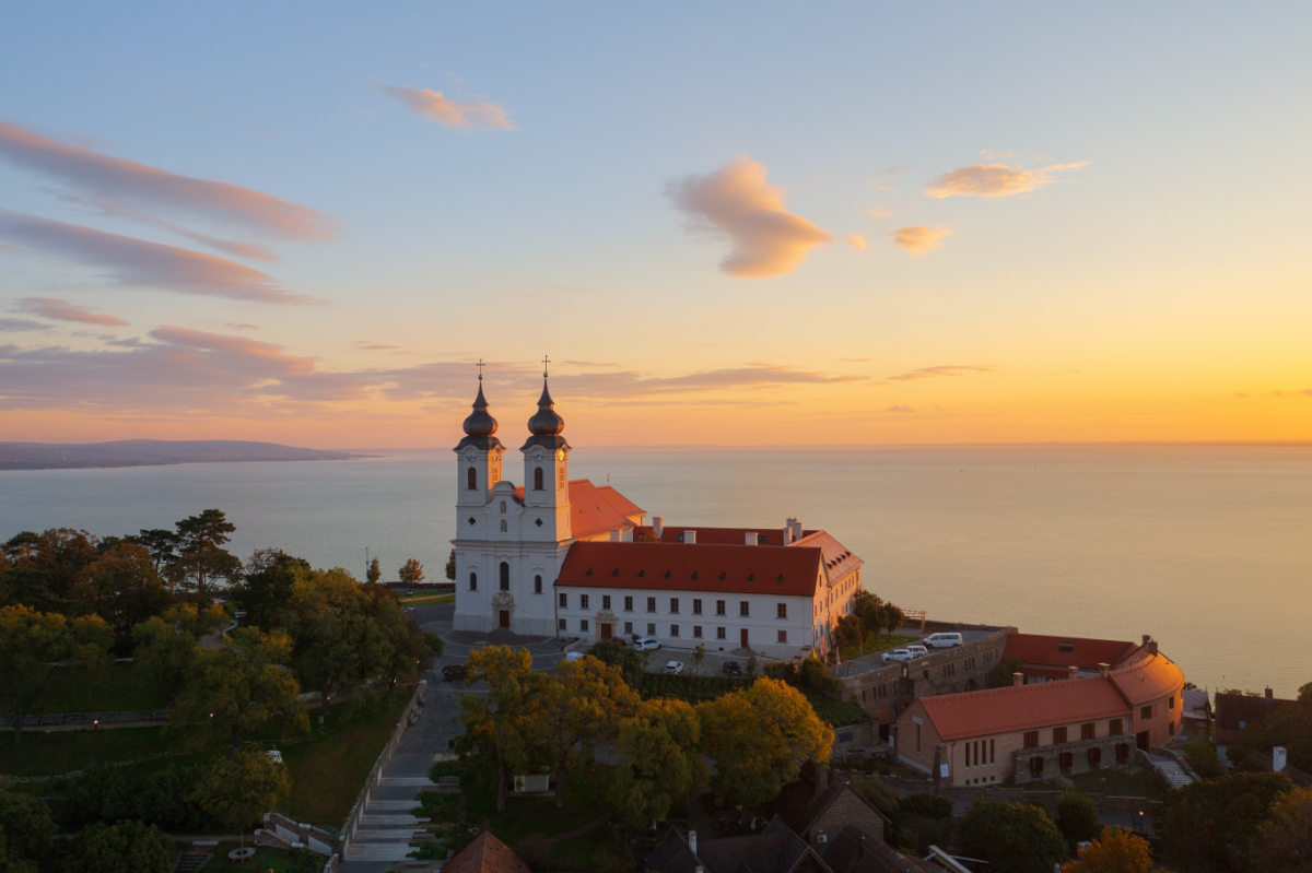 Hová tűnt a tihanyi visszhang?