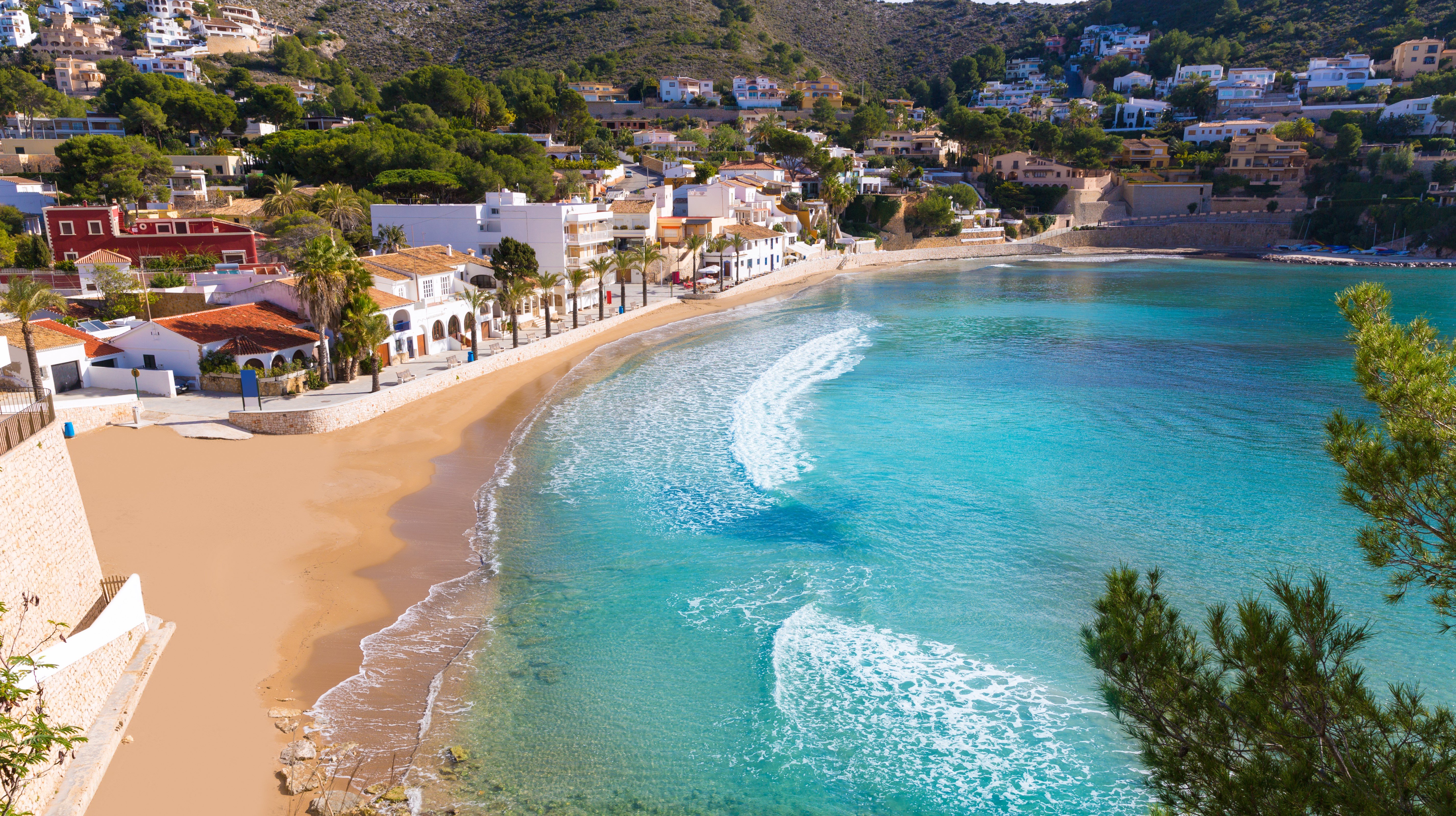 A gyönyörű spanyol kisváros, amit Caprihoz hasonlítanak, csak kevesebben látogatják