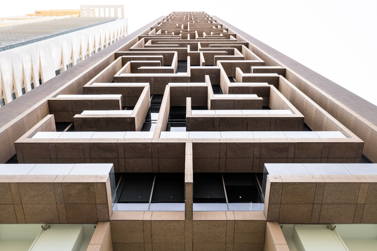 A világ egyik legnagyobb labirintusa tekereg ebben a felhőkarcolóban