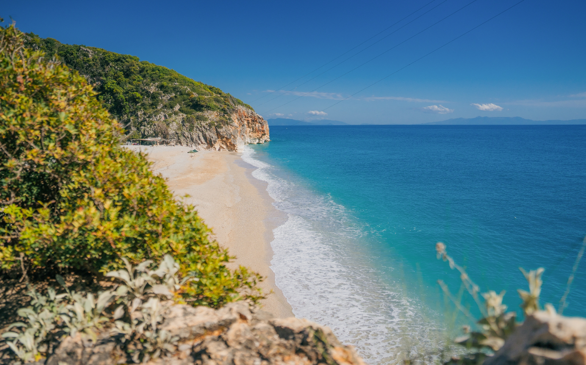 5 gyönyörű, mégis megfizethető tengerpart Európában, amiről csak kevesen tudnak
