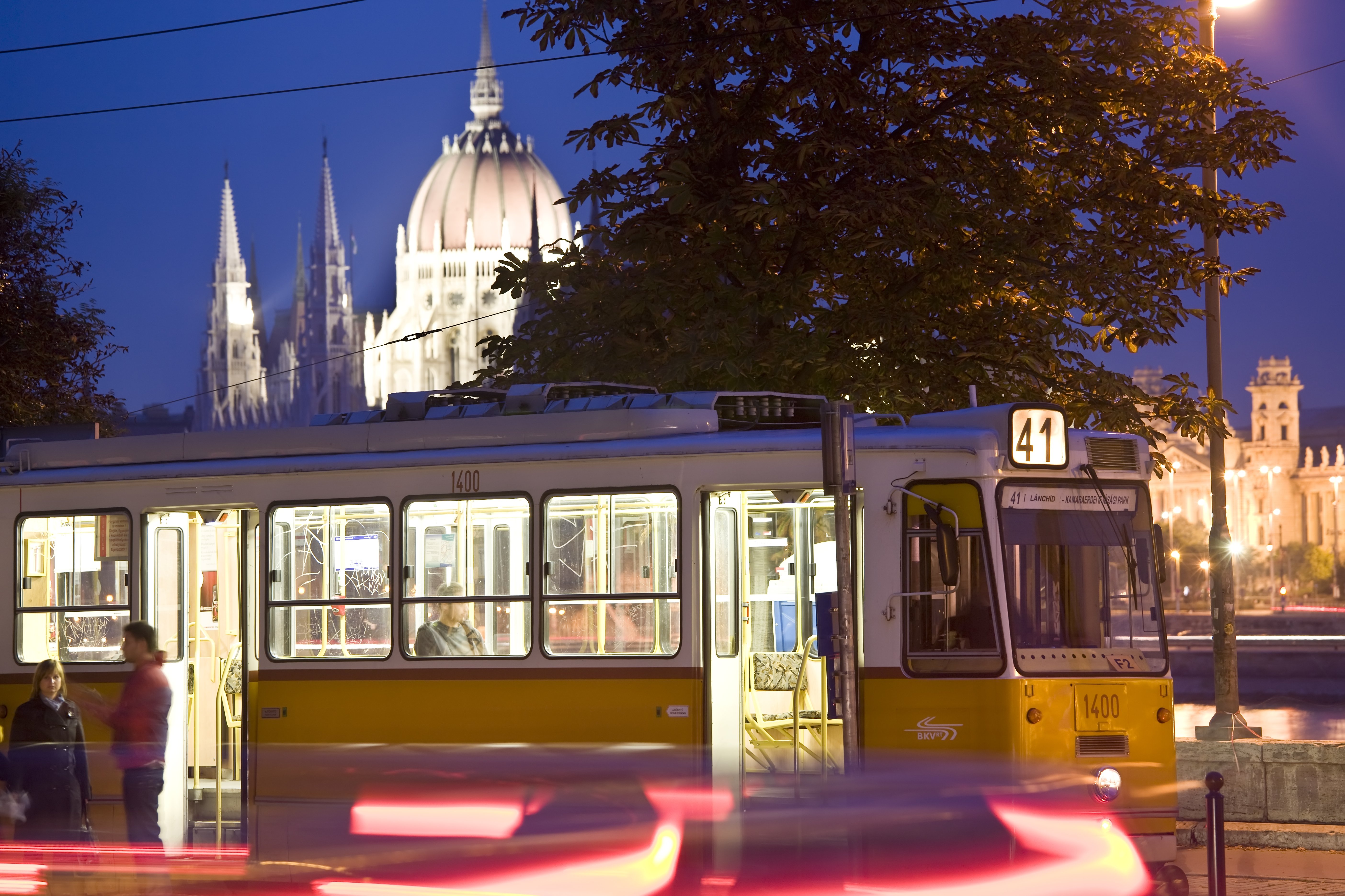 150 forintért vehetünk napijegyet Budapesten, több belépő is születésnapi áron lesz