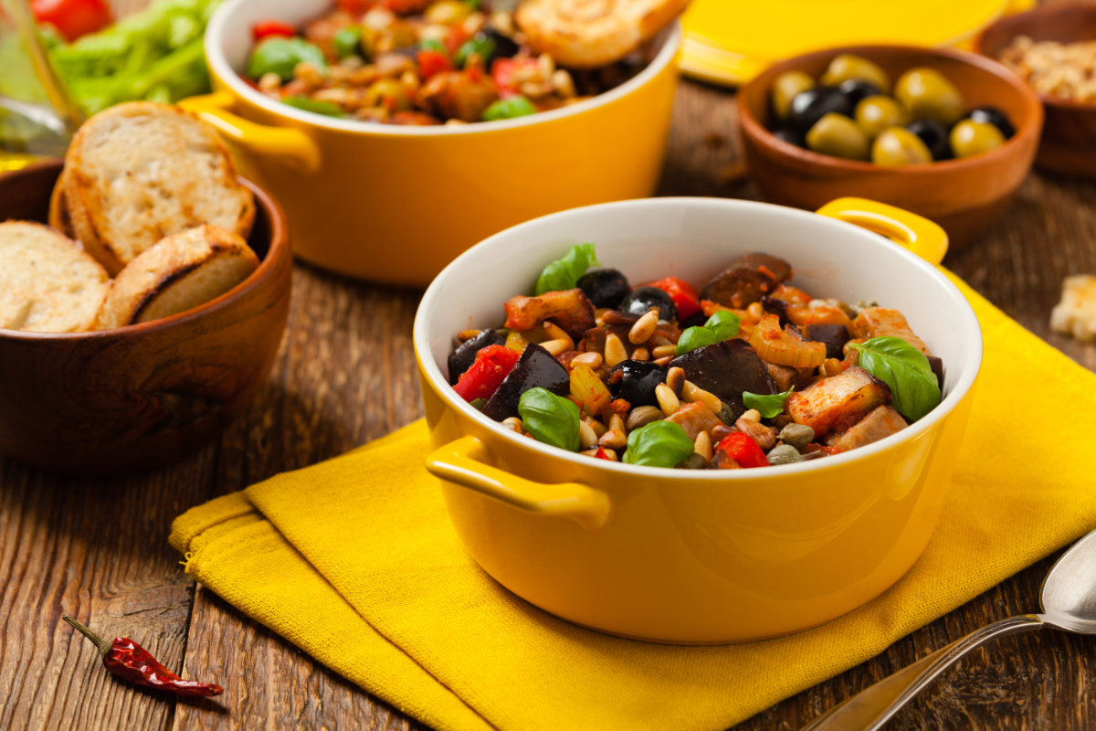 Nyári ebéd olaszosan: dobd össze Szicília padlizsános lecsóját, a caponatát!