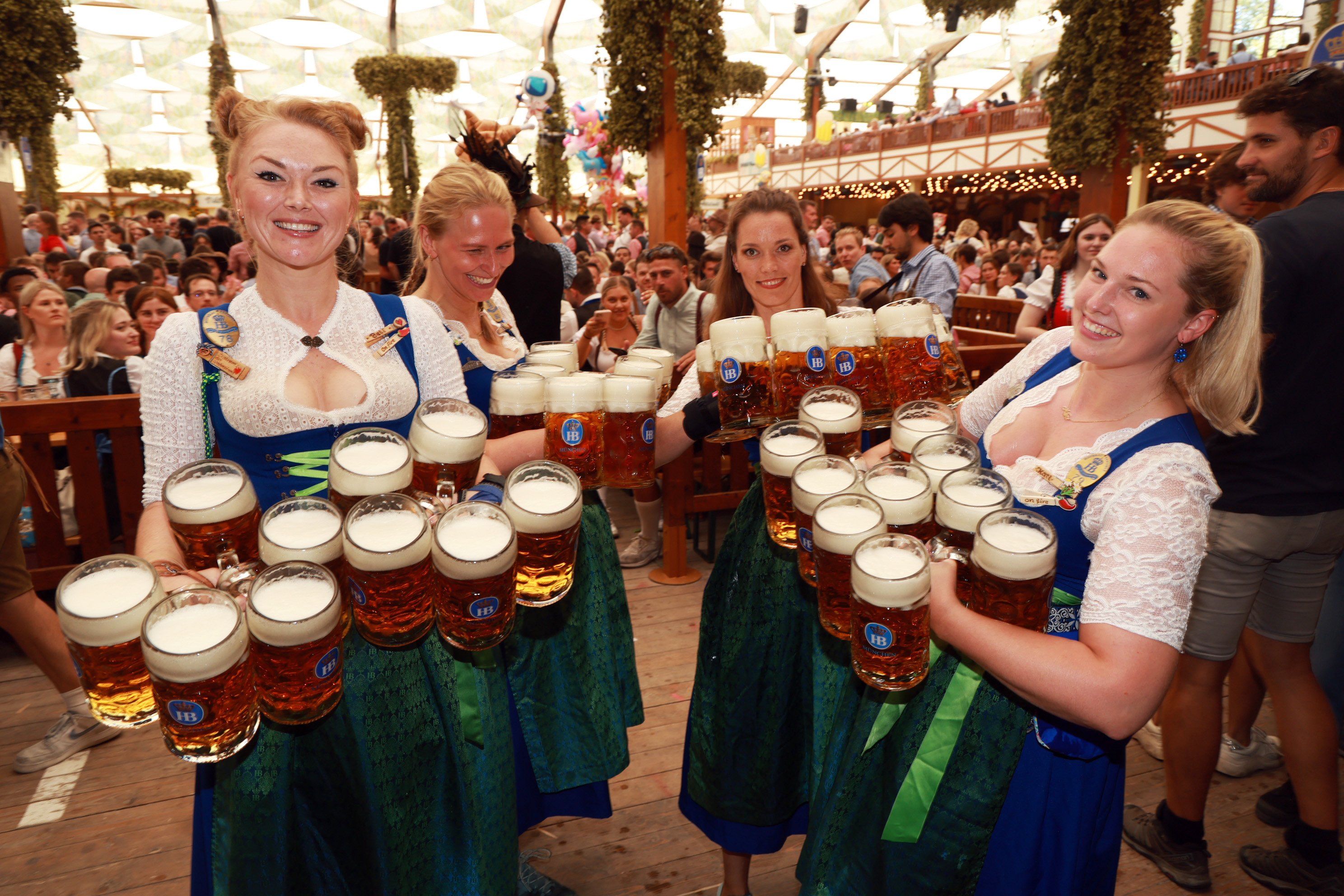 Zajlik az Oktoberfest: ilyen árakra számíthatunk a világ legnagyobb sörfesztiválján