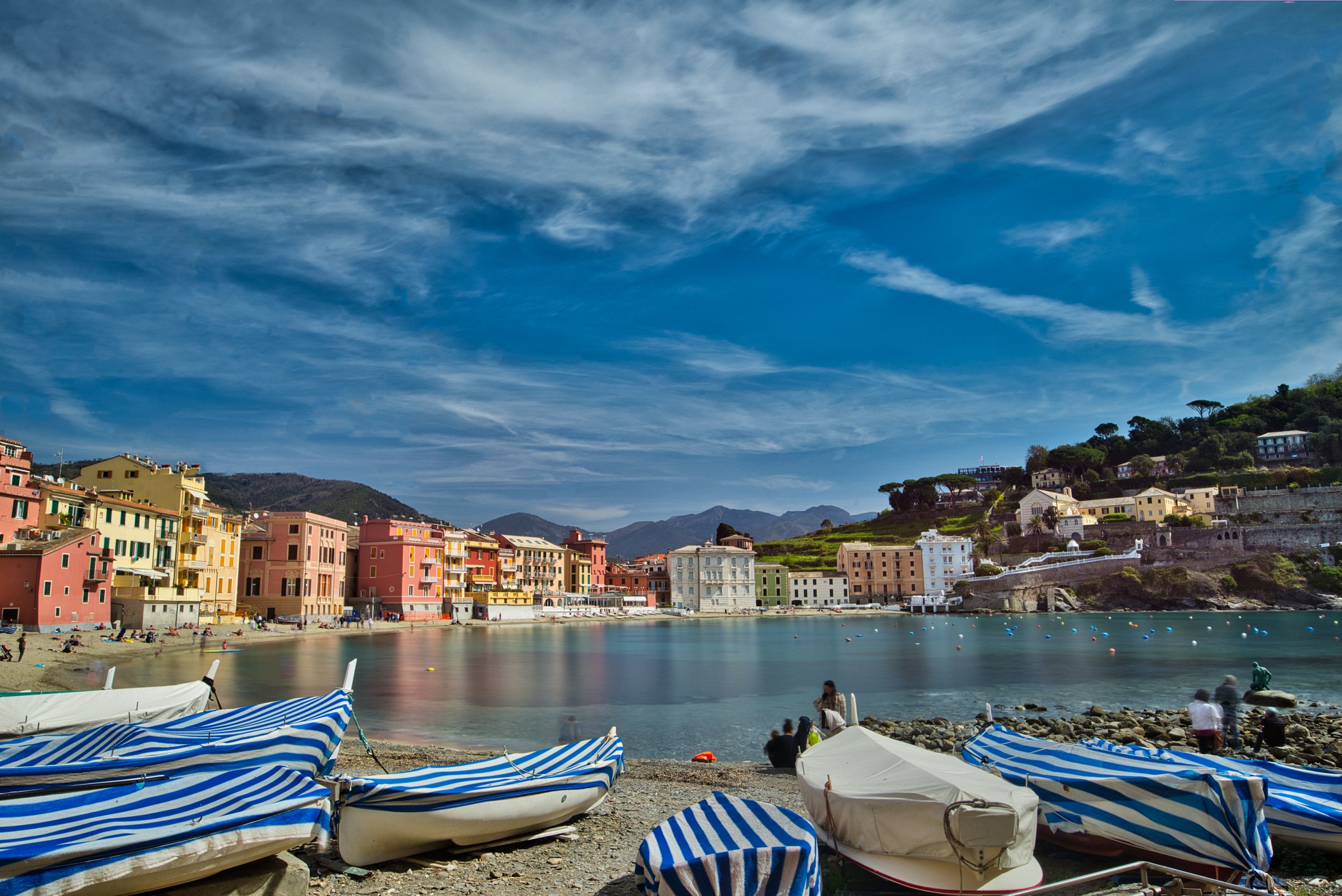 Utazz ebbe az 5 olasz faluba, ha a Cinque Terrét túl zsúfoltnak találod!