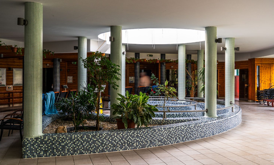 Ezek a Balaton legolcsóbb gyógyfürdői, ha átmelegednél az őszi és téli időszakban