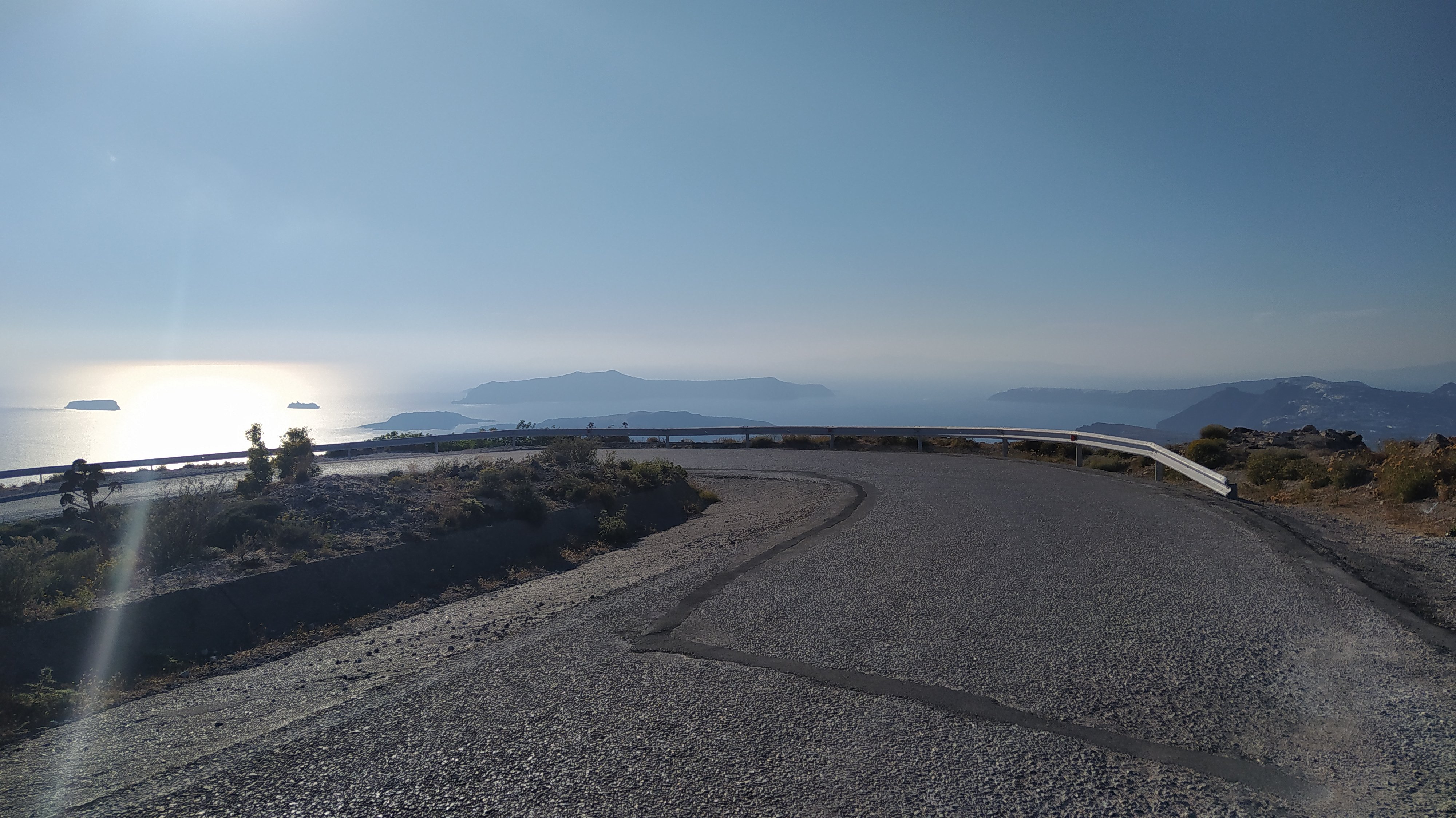 Szantorini és Mykonos egy motoros utazó szemével