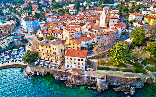 xbrchx, Shutterstock