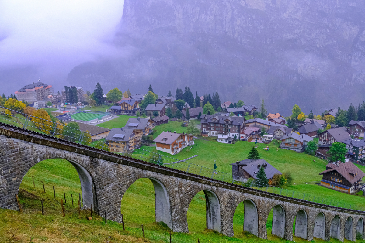 Az érintetlen svájci falu, ahol nincs autó, nincs tömeg, és még boltokat sem találni