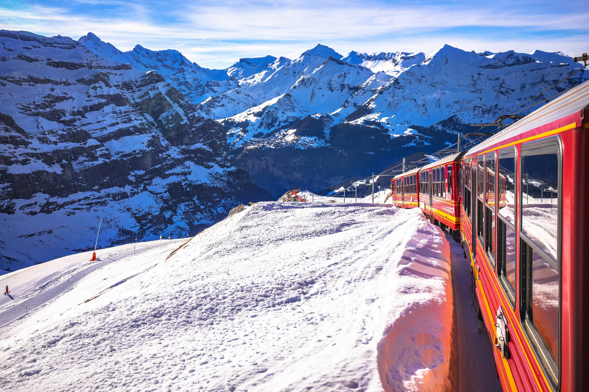 Újra elindul a hálókocsis sívonat a Francia-Alpok felé