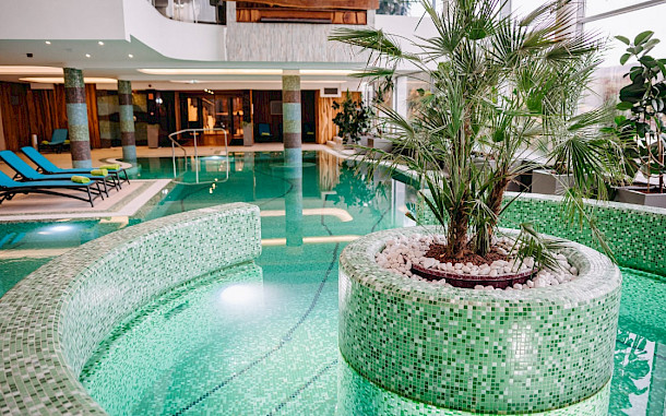 Hotel &Oacute;zon &amp; Luxury Villas
