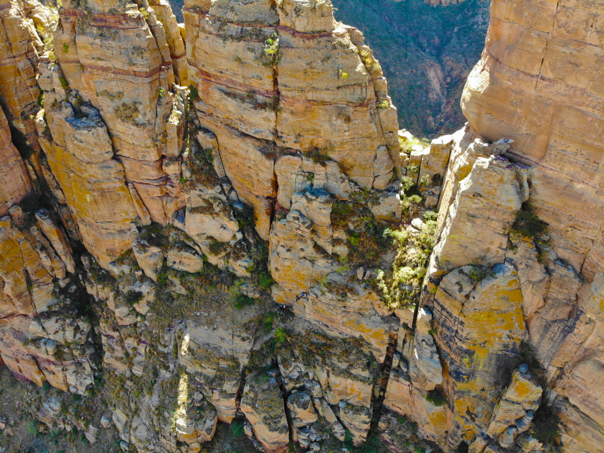 Csak egy veszélyes mászással érhető el a világ egyik legelzártabb temploma