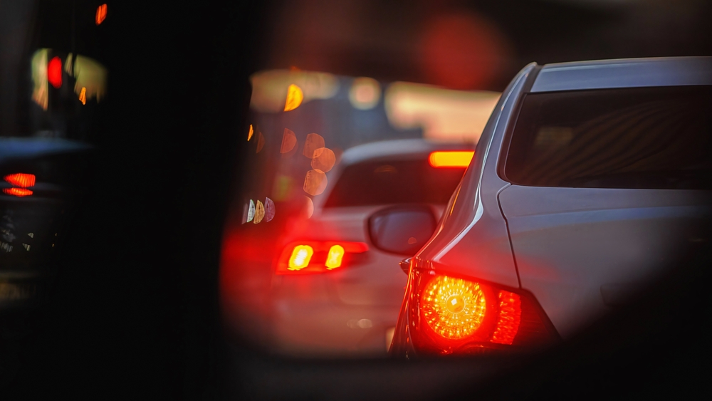 Júliustól már ez a biztonsági rendszer is kötelező lesz az autókban