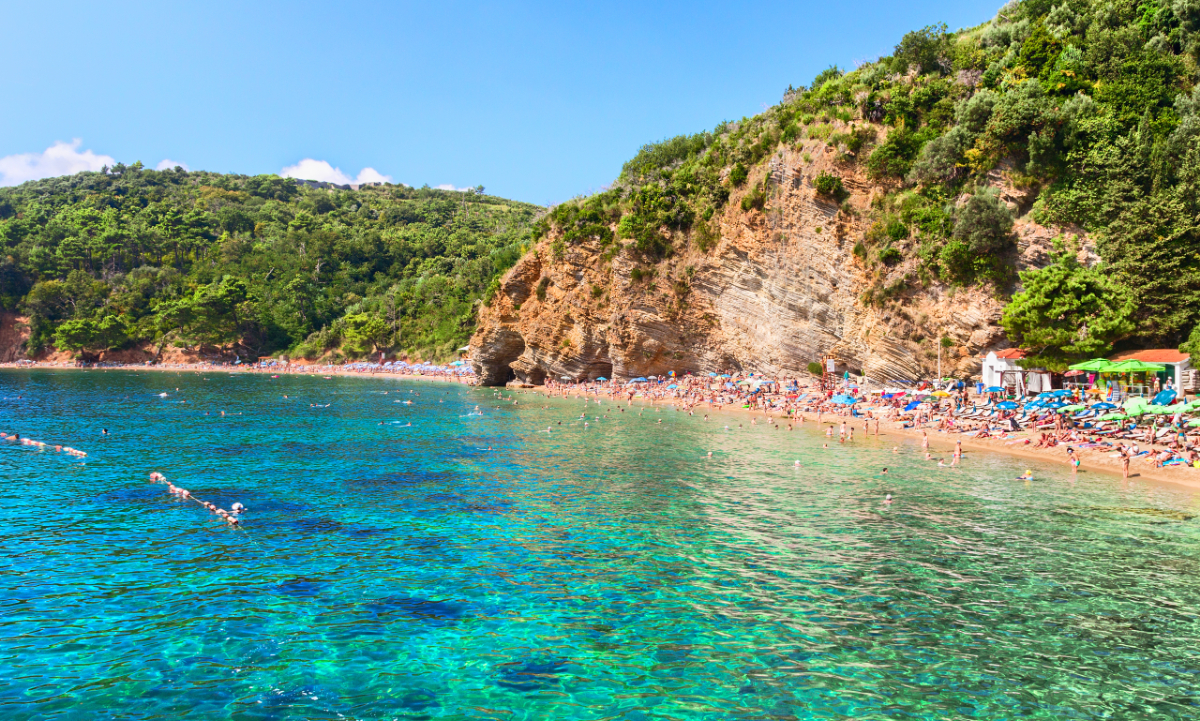 Egy megfizethető montenegrói strand lett Európa legjobbja 2026-ban