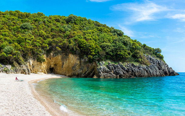 giannisdim, Shutterstock