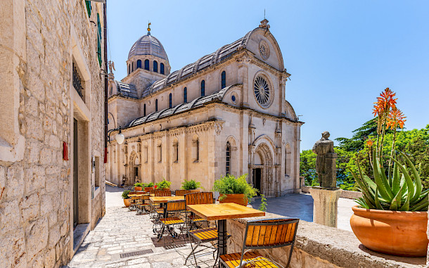 Balate.Dorin, Shutterstock