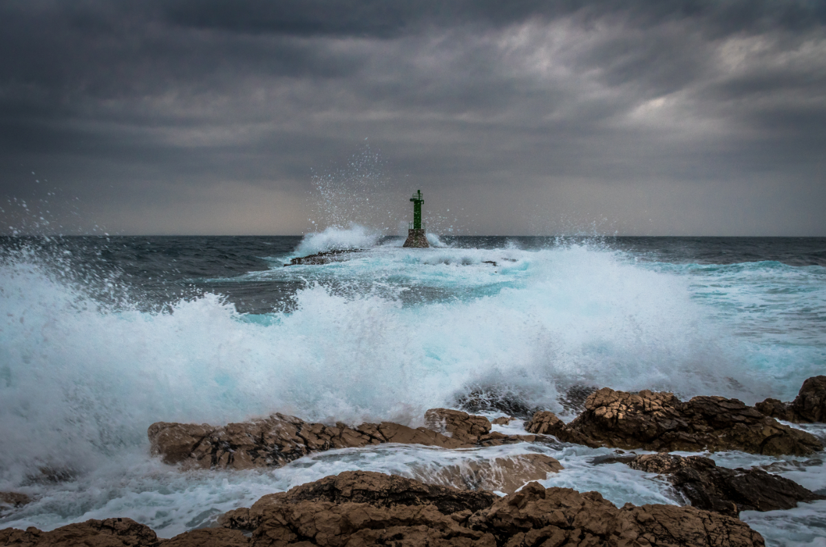 Meteocunami elől menekültek a turisták a horvát partokon