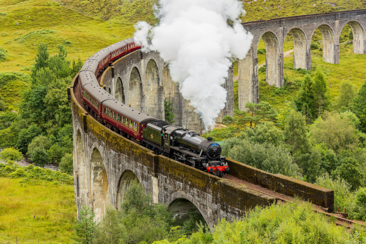 Leállították a gőzösöket Nagy-Britanniában, a Harry Potter-vonat sem közlekedhet